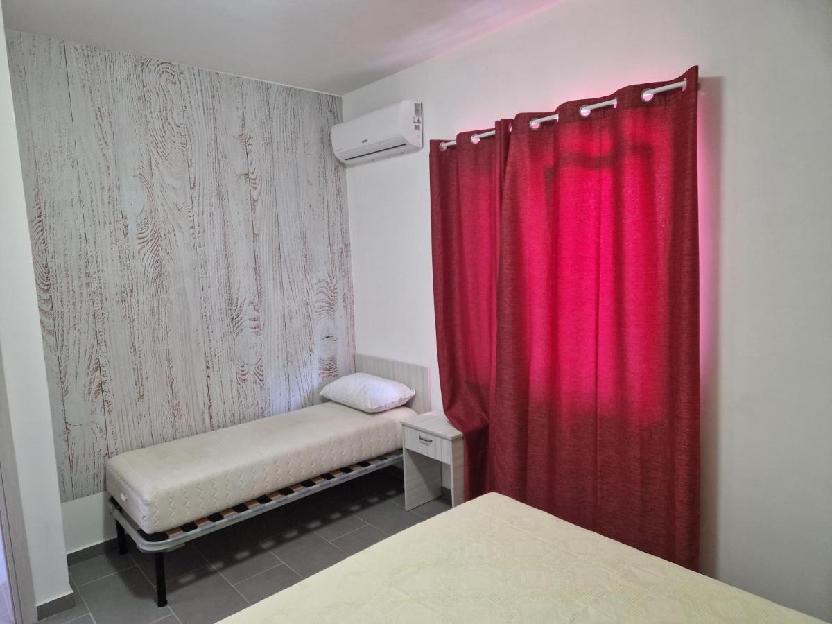 Апартаменты Nina'S House 2 A 300 Metri Dal Mare Santa Caterina Dello Ionio Marina Экстерьер фото